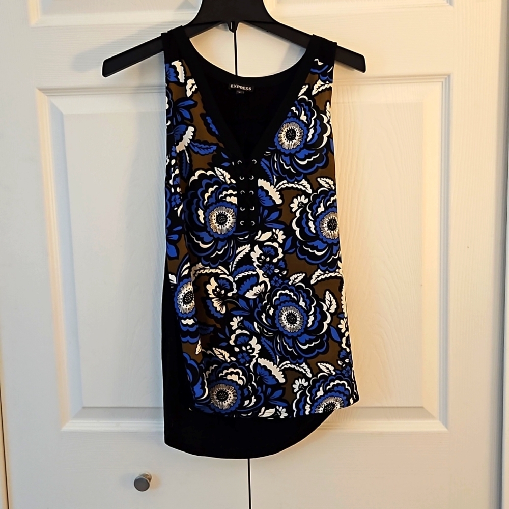 Express sleevless blouse